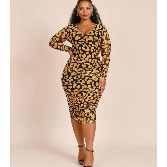 11 Honoré Iris Ruched Mesh Long‎ Sleeve Body-Con Dress - Picture 1 of 6